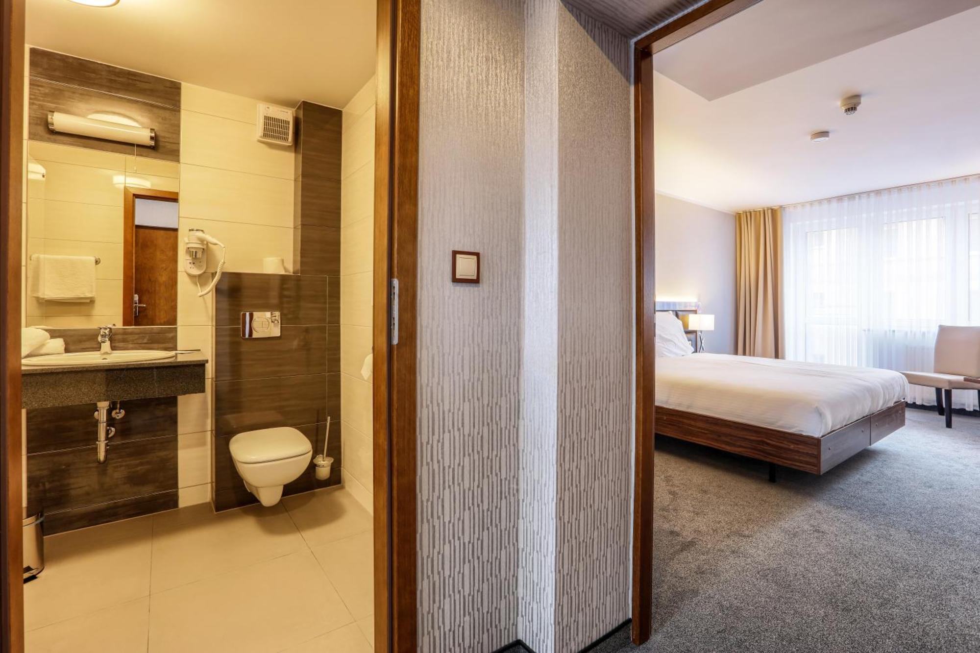 Hotel Weneda Opole Room photo