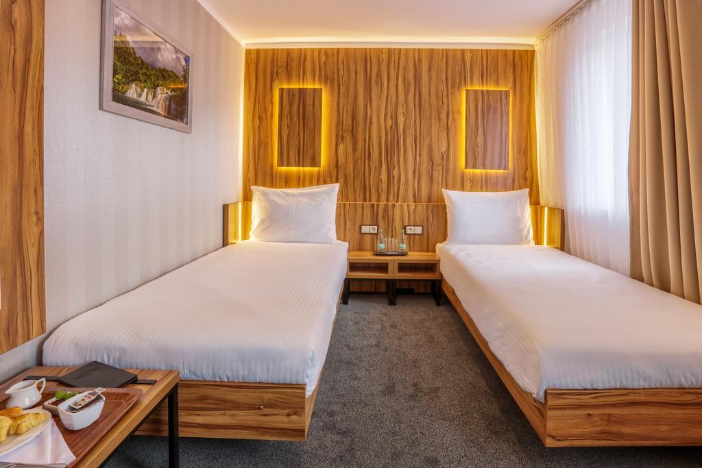 Hotel Weneda Opole Room photo